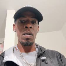 I just watched that new #ZRo interview if you seen it. Then you know who  this is lol 😂😂😂😂 Z-Ro keep giving em hell out there ...