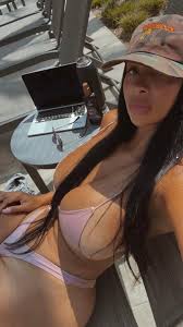 Johanna Leia : rbigtitsinbikinis