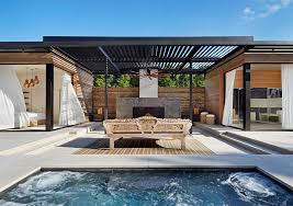 Gartenhaus Mit Terrasse Ein Modernes Projekt Aus Den Usa Casas De Troncos Disenos De Casas Patios Traseros