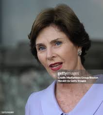 260 Edith Evans Photos & High Res Pictures