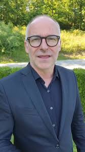 Hva gjør man med seremoni når man kremeres?