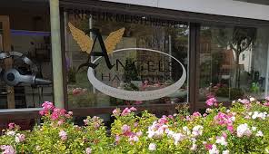 She called her bff suzie and luna to come together so that they can give advice. Geheimtipp In Stuttgart Angels Hairstyling Ihr Geheimtip Im Herzen Stuttgarts