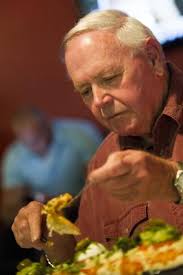 Lodi leaders try — and fail — to eat 6 pounds of beef and beans at sports  grill's opening