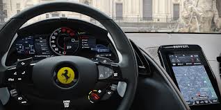 Le sue linee sinuose, pensate per le competizioni, sono state riprodotte in soli 4 esemplari. Ferrari Roma Interior Design Features Ferrari Lake Forest