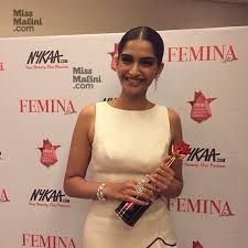 Sonam Kapoor Talks Beauty Happiness What She Would Be If She Wasn T An Actor Star studded affair | nykaa femina beauty awards 2017. missmalini