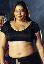 namitha spicy tight cleavage pics