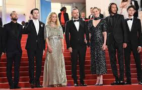 RÃ©sultat de recherche d'images pour "un couteau dans le coeur"