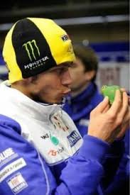 Di usia yang sekarang, masih bisakah ia menjadi juara di motogp 2020? 290 Valentino Rossi 46 Ideen Motorrad Valentino Rossi Motorradrennfahrer
