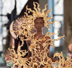 Roots of Fashion: Schiaparelli, Alternative Couture - Fashion Business Lawyer