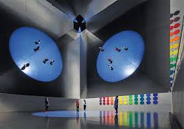 He spent his childhood in denmark, returning to iceland, his parents' native country, for summers. Du Keke On Olafur Eliasson Artforum International