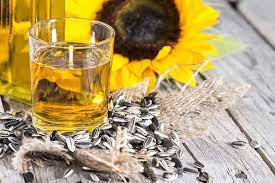 How To Grow Sunflowers At Home Gardener S Path Sunflower Oil Coconut Oil For Skin Coconut Oil Skin Care Face