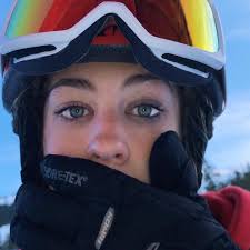 Happy 17th Birthday Banks!! Love this girl.