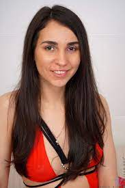 Angy Kiss Naked Hot Teen