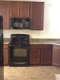 Fairfield Maple Cabinets In Nutmeg Kitchen Remodel Design Maple Cabinets Kitchenette
