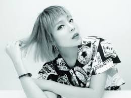 Hành trình vào thế giới viễn du của Devon Nguyễn