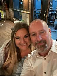 Leslie Baylor's Instagram, Twitter & Facebook