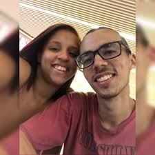 Mastozoologia 🐇 Essas são lebres-do-Ártico (Lepus arcticus). No inverno,  quando a área em que vive fica coberta pela neve, sua pelagem fica  completamente branca. Já no verão, sua pelagem muda de cor,