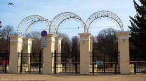 Прогуливаясь по дорожкам центрального парка рязани неоднократно удавалось снять совсем. Auditory Administraciya Ryazani Oplatila Raboty V Cpkio Po Zavyshennym Cenam Videokamery V Parke Ne Rabotayut Vid Sboku