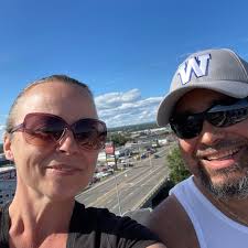 What's the best Roadhouse in Thunder Bay?