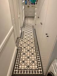 Mosaic tile generally used to give artistic look for indoor and outdoor spaces like pool surrounds, bathtubs, shower back wall, kitchen backsplashes, etc. Martinmosaic Martinmosaic Twitter