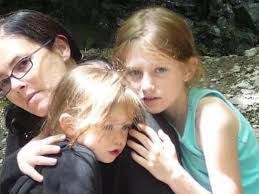 Alesha Peters's Instagram, Twitter & Facebook