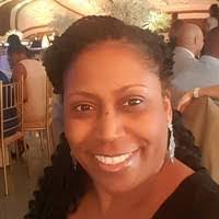 Sandra Aiken's Instagram, Twitter & Facebook