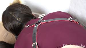 Pinkieneko Bondage Store - Sexy Barefoot Brunette Leather Frogtied ⭐  XBondage.Porn