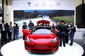 Tomó el nombre mondial de l'automobile en 1988 y mondial paris motor show en 2018. La Tesla Model 3 Sera Au Mondial De L Automobile De Paris