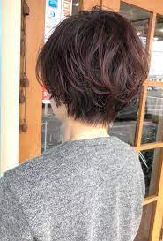 私には似合わない そう思っていたショートヘアにしたら衝撃の結末が待っていた ショートパーマヘア ショート パーマ 50代 ヘアスタイル ショート