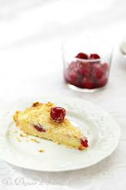 Tarte Crumble A La Creme Patissiere Et Aux Griottes Un Dejeuner De Soleil Tarte Crumble Patissiere Tarte Creme Patissiere