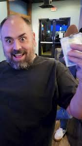 Las Vegas Magic Club is wendsdays 8pm-12 Putters Bar & Grill Pecos and  Sunset