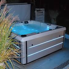Ihr Aida Whirlpool Luxurios Und Gunstig Zugleich Whirlpool Kaufen Whirlpool Swimmingpool