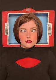 Casandra Cortez's Instagram, Twitter & Facebook