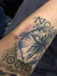Sie stören sonst den wundheilungsprozess und es kann passieren, dass die farbe nicht so deutlich hervortritt wie gewünscht. Tattoo Heilt Nicht Richtig Ab Tattoopflege