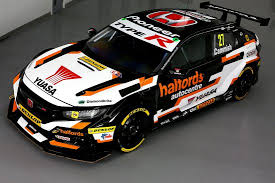 On a slab sided touring car some of the designs can look a little. Yuasa Hunt Further Btcc Success As Striking New Halfords Yuasa Racing S Livery Is Revealed