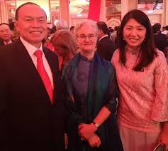 Tan sri dr lim wee chai is a malaysian businessman. Julia G Bentley On Twitter Great To Catch Up With Yb Yeobeeyin Minister Of Energy Science Technology Environment And Climate Change Mymestecc And Tan Sri Lim Wee Chai Executive Chairman Of Top
