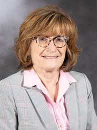 Linda Hannigan's Instagram, Twitter & Facebook