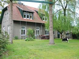 6.3 konservative kleine kneipe, aber mit ein paar leuten echt gemütlich, gerade wenn shiitwetter herrscht. mexicola. Ferienwohnung Doris Harms Jaderberg Frau Doris Harms