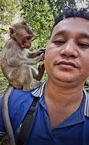 Barbara Grannis's Instagram, Twitter & Facebook