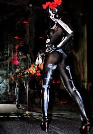 Which experiences are best for cabarets in kathu? Datei Extreme Cabaret Zeta Bar Hilton Halloween Girl 6288069413 Jpg Boarische Wikipedia