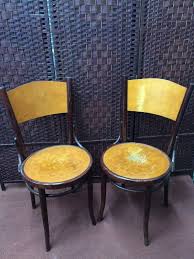 Pair Of Vintage Bentwood Chairs Estatesales Org Bentwood Chairs Chair Vintage Chairs