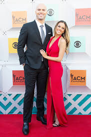 Jana kramer has found success as both an actress and a country music singer. Jana Kramer Mike Caussin Adultery Listed As Divorce Reason Hollywood Life