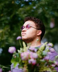 We Dreamed With Flowers