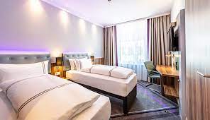 I actually like the design: Dresden City Zentrum Hotel Deutschland Premier Inn