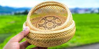 ギフトに最適な日本の工芸品を厳選 日本の工芸 職人の技と精神性 製法 技法に宿るこだわりやプロセスを理解 お伝えし古くて新しい魅力ある工芸品を愛するお客様にお届けしてまいります 取り扱い品は酒器 グラス コップ お椀 テーブルウェア キッチン用品 雑貨