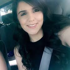 Vanessa Estrada (@nessaestrada749)