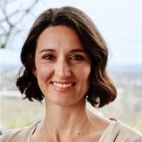 Tara Carney's Instagram, Twitter & Facebook