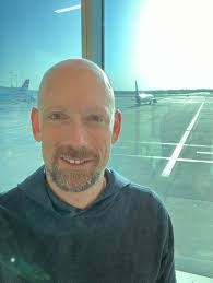 Eileen Saenz's Instagram, Twitter & Facebook