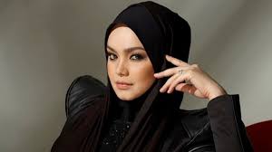 Bila kau rindu pikiranmu terganggu bila kau dapat siaplah tuk berkorban cinta yang suci. Lirik Lagu Segala Perasaan Siti Nurhaliza Tembang Baru Dari Penyanyi Melayu Bersuara Merdu Tribunstyle Com