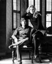 Parismatch Vintage On Instagram Il Y A 50 Ans Le 9 Aout 1969 L Actrice Americaine Sharon Tate Est Assassinee Chez Elle A Los Angeles Dans Mennesker Sixpence